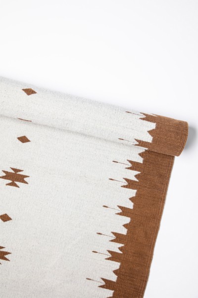 Brown with off white looks fab