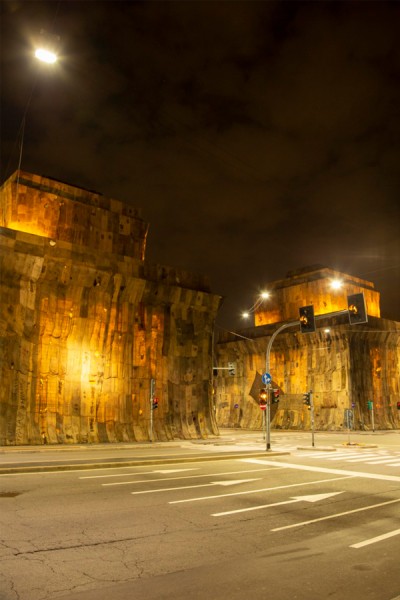 Porta Venezia wrapped in brown jute sacks