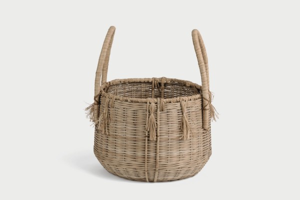 Mand van bamboe