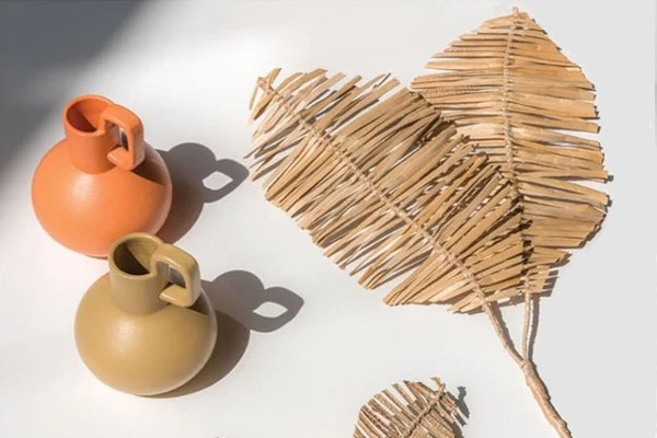 Decoratieve tak van bananenblad