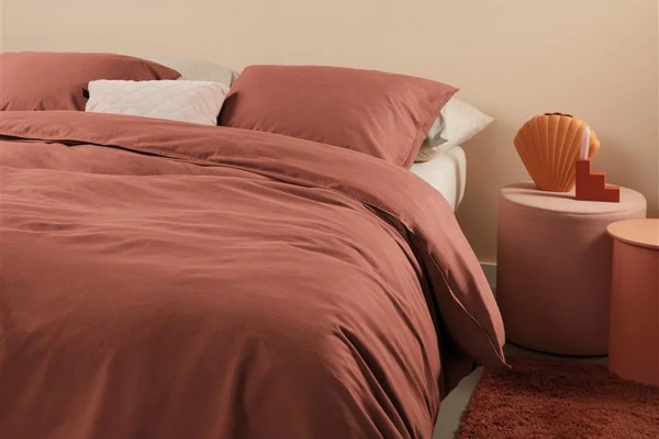 Refurbished bed linnen