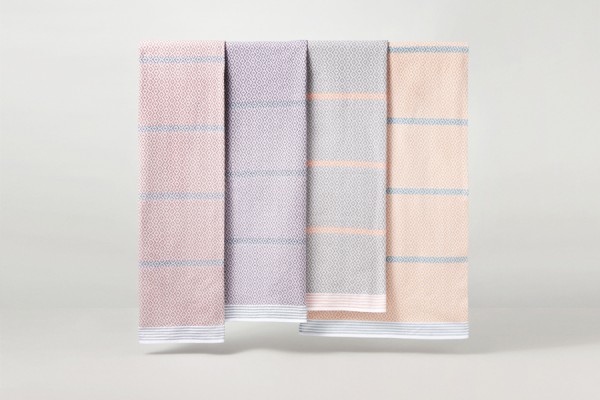 Bath sheets woven on antique looms