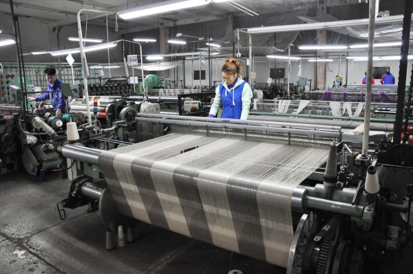 Weaving blankets and throws
