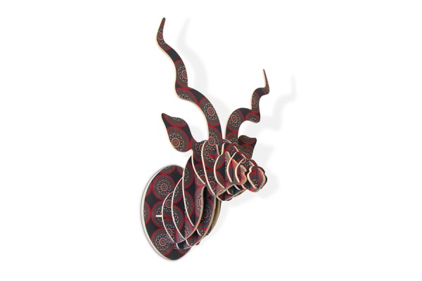 Game trophy with shwe shwe print