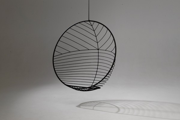 Outdoor hanging chair